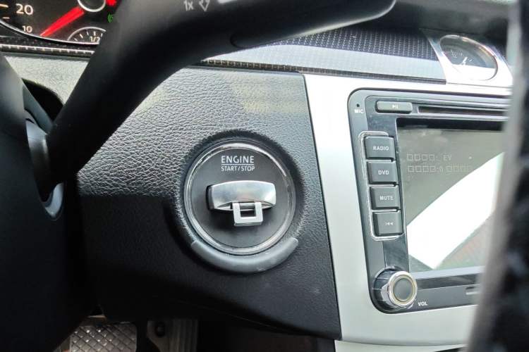 Used Volkswagen Magotan 2015 Revised Version 2.0 TSI Luxury Edition
