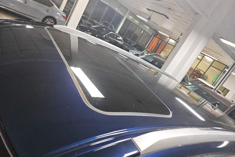 Used Infiniti QX60 2016 2.5 S/C Hybrid Two-Wheel-Drive Excellence Edition China V Standard
