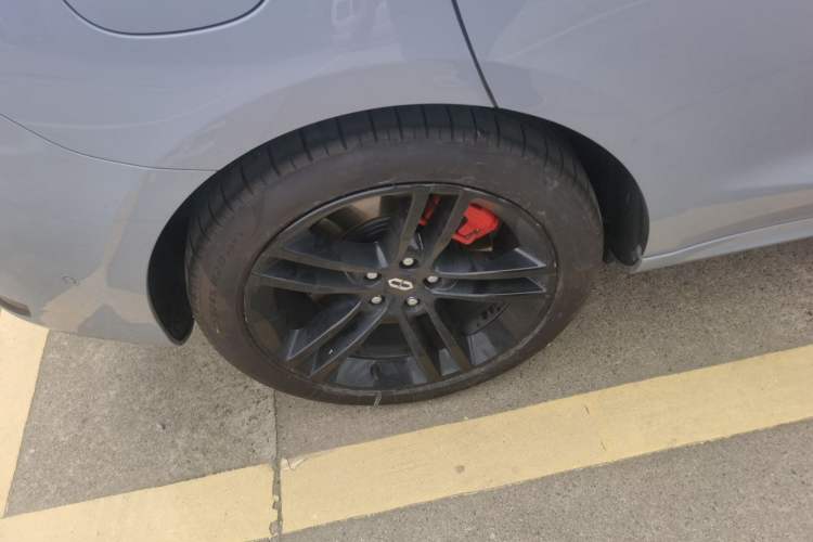 Used Hima AITO M5 2025 Extended-Range Ultra All-Wheel-Drive Version Exterior 5