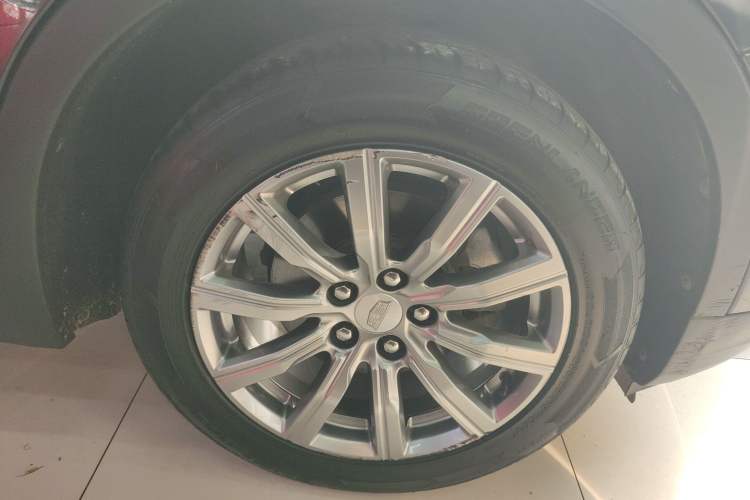 Used Cadillac XT4 2018 28T Two-Wheel Drive Leading Version
