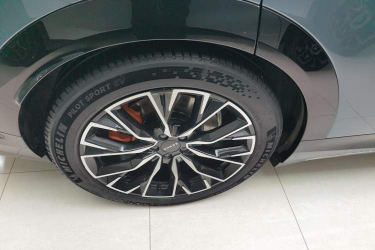 Used Zeekr 7X 2025 100kWh Long-Range All-Wheel Drive Intelligent Driving Version