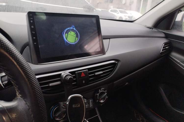 Used Hyundai Celesta 2018 1.6L Automatic GL Enjoyment Version China V Standard Audio And AC Panel