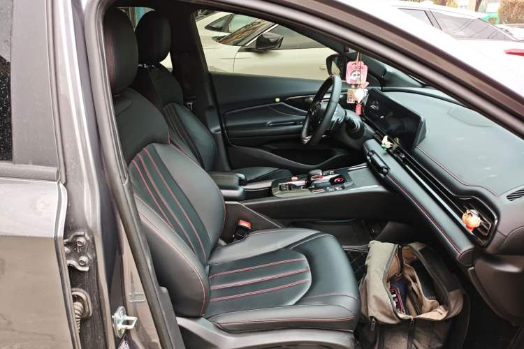 Used GAC Trumpchi EMPOW 2023 270T DCT J16 Version
