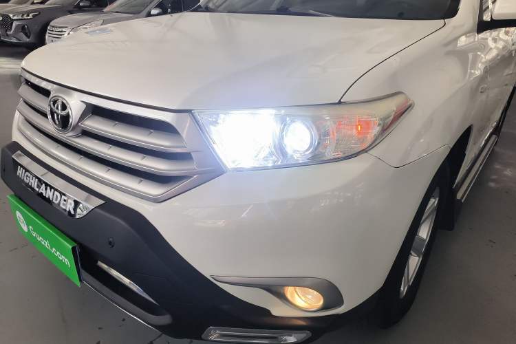 Used Toyota Highlander 2012 2.7L 2WD 5-Seater Elite Edition
