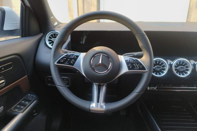 Used Mercedes-Benz EQA 2025 EQA 260
