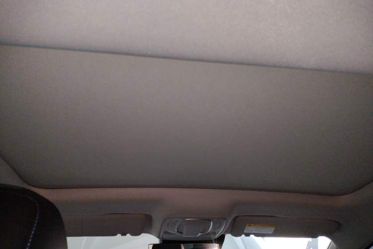 Used Rising ER6 2020 620 km Smart Edition
