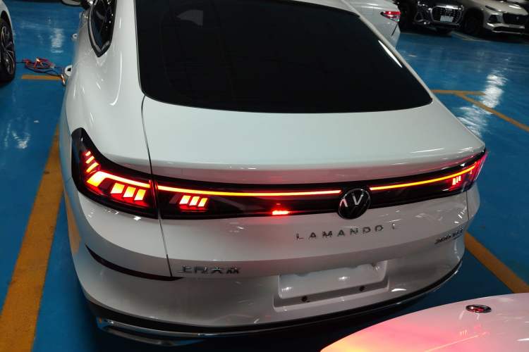 Used Volkswagen Lamando 2024 Lavida L 280TSI DSG Spicy Edition