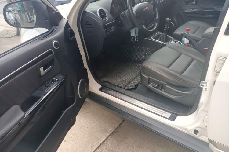 Used Haval H5 Classic 2015 2.0T Manual 4x4 Prestige Version
