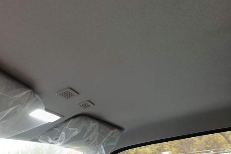 Used Geely Galaxy Panda 2024 Panda Mini 200km Endurance Bear Headliner