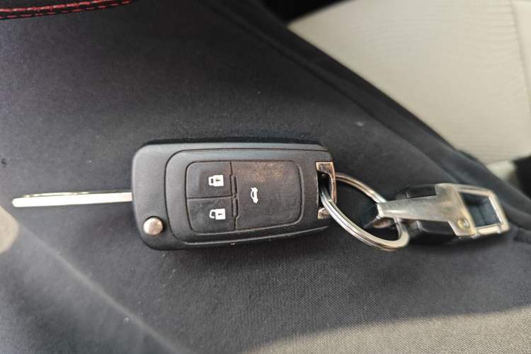 Used Chevrolet Cruze 2015 1.5L Classic SE MT
