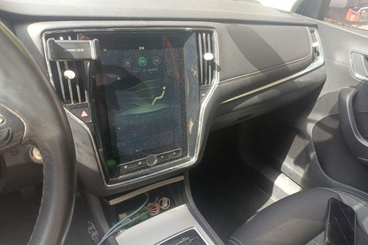 Used Roewe i6 New Energy 2017 45T Hybrid Connect & Smart Enjoyment Edition
