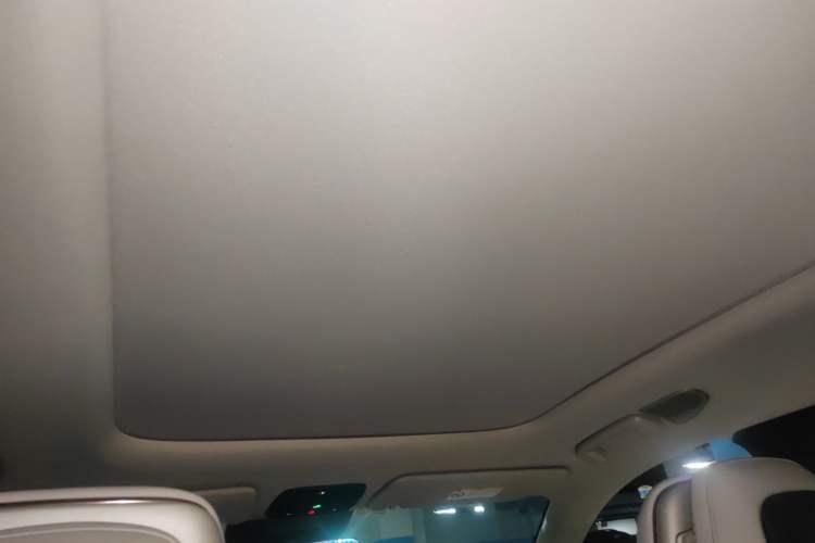 Used Lynk & Co 08 EM-P 2023 245km Ultra-Long Range Halo Headliner