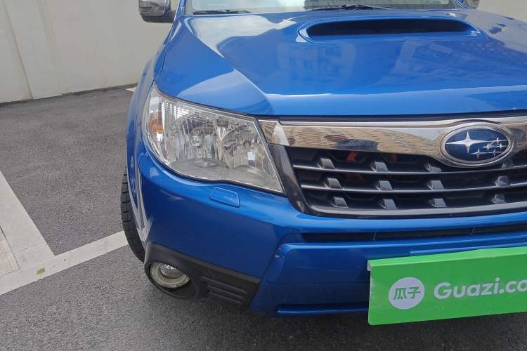 Used Subaru Forester 2011 2.5XS Automatic Luxury Edition Right Front Headlight