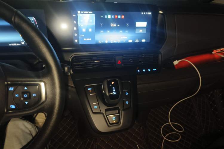 Used Ford Tourneo Custom 2023 2.0T Automatic Prestige Edition