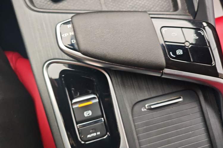 Used Changan UNI-T 2020 1.5T Prestige Version