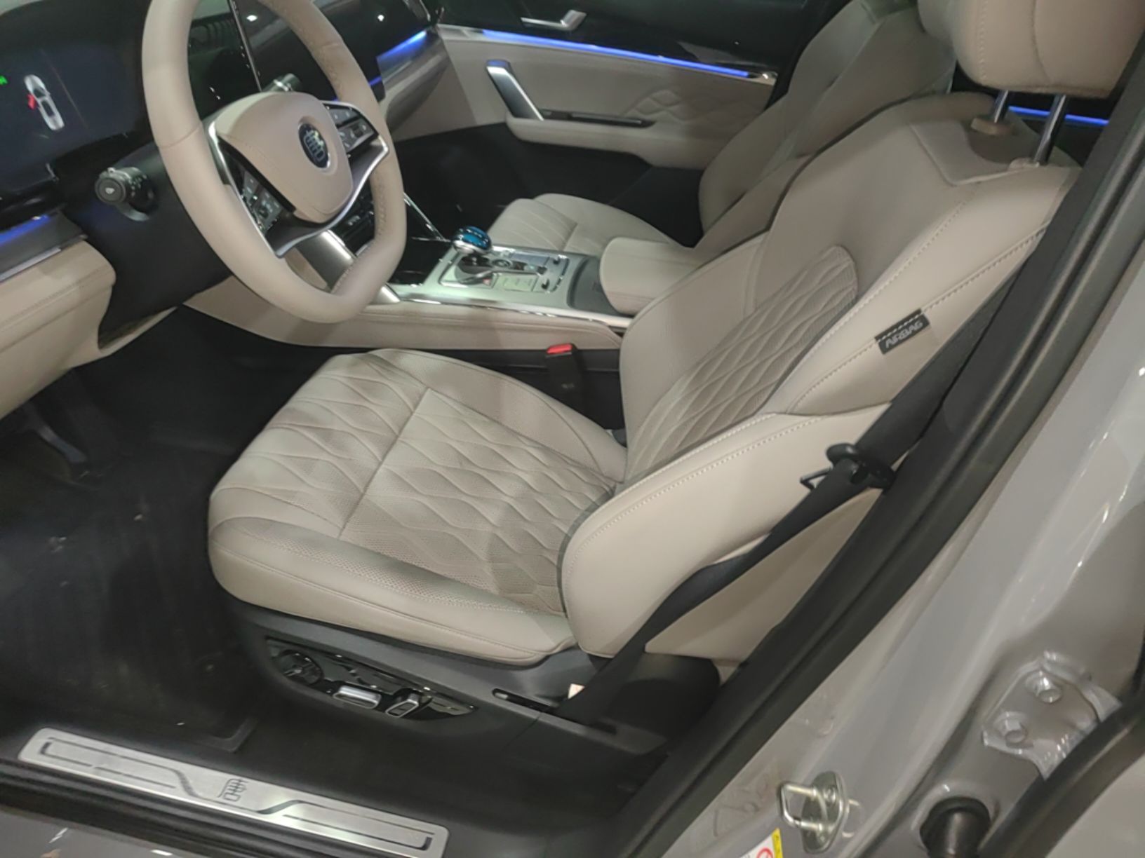 BYD Tang New Energy 2025 Intelligent Driving Version DM-i 115KM Prestige Edition - Executive — снимка 17
