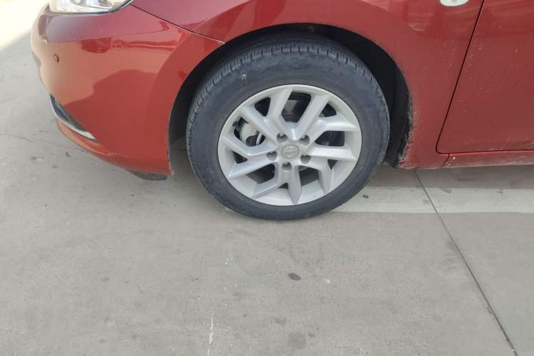 Used Nissan Tiida 2021 1.6L CVT Cool Edition
