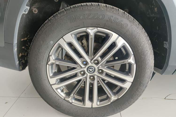 Used CHANGAN CS75 PLUS 2021 1.5T Automatic Luxury Version Right Rear Wheel Hub