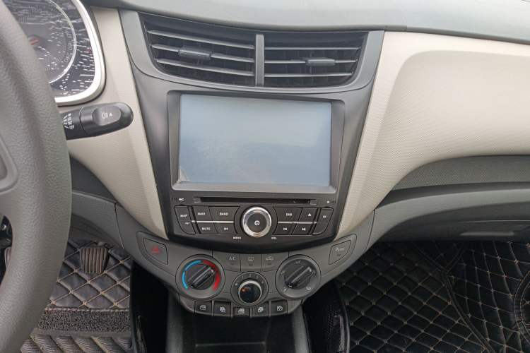 Used Chevrolet Sail 2015 Sail 3 1.5L Manual with Ideal Sunroof Edition
