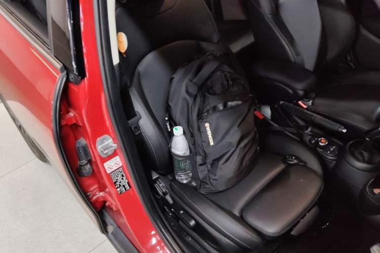 Used MINI MINI 2020 1.5T COOPER Classic Edition Five-Door Version