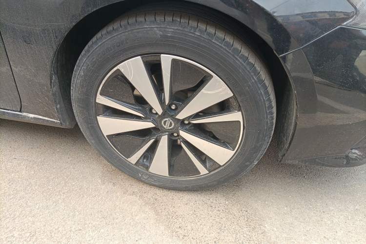 Used Nissan Teana 2021 2.0L XL Comfort Edition Right Front Wheel Hub