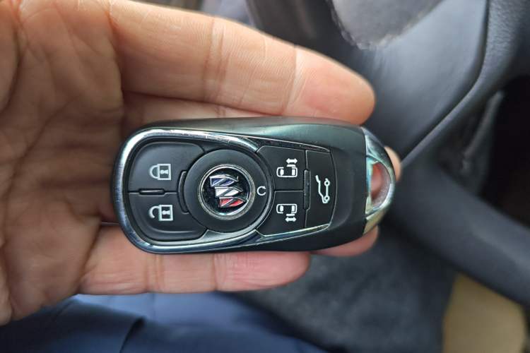 Used Buick GL8 2020 ES Land Cruiser 653T Flagship Model