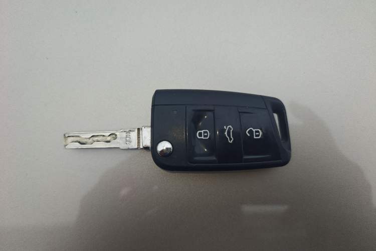 Used Volkswagen Golf 2016 1.6L Automatic Fashion Model