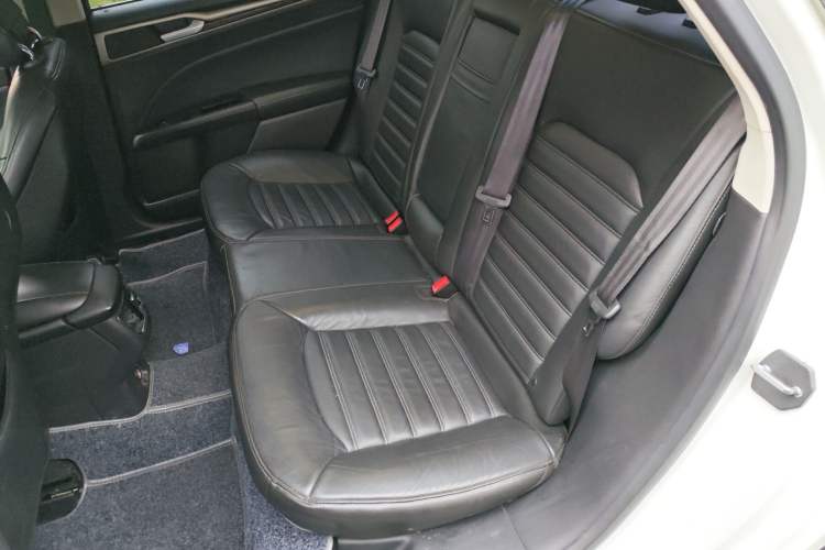 Used Ford Mondeo 2013 2.0L GTDi 200 Luxury Model