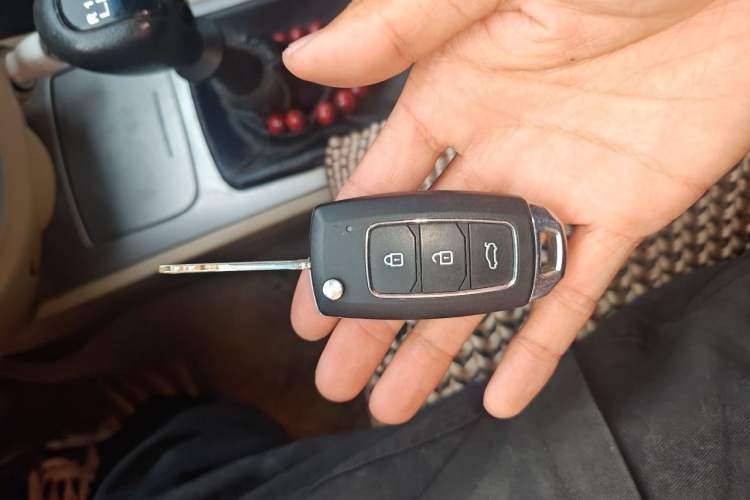 Used Buick Excelle 2011 1.6 LX-MT