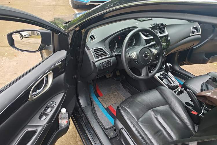 Used Nissan Sylphy 2019 1.6XV CVT Smart Connect Luxury Edition China V Standard Driver Seat