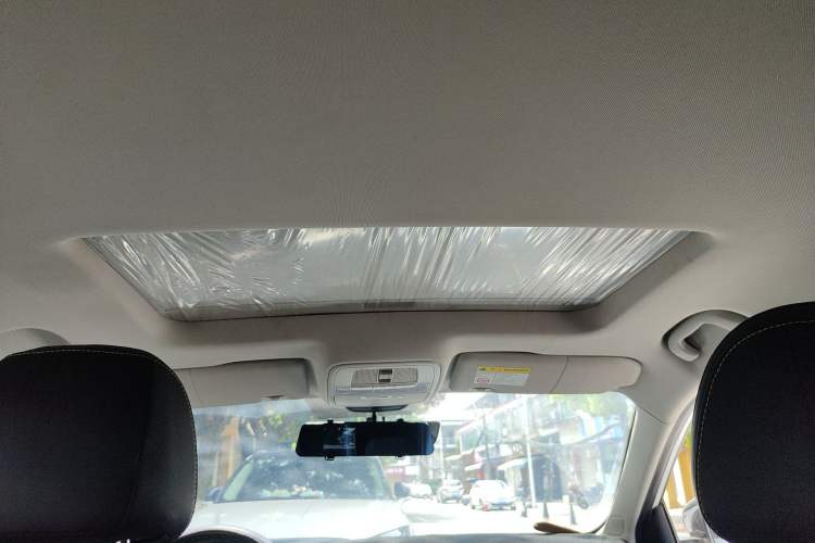 Used Roewe i5 2021 1.5L CVT Assurance Edition Headliner