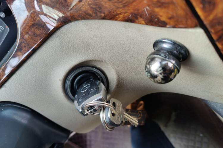 Used Mercedes-Benz Viano 2010 2.5L Prestige Edition Vehicle Key