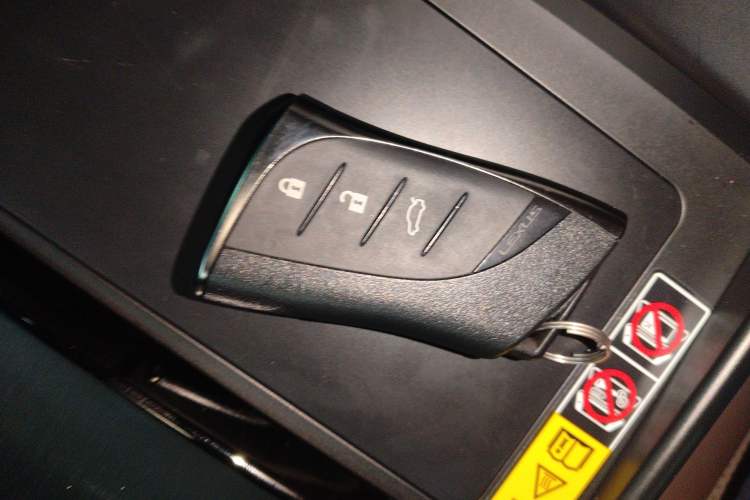 Used Lexus ES 2025 200 Premium Edition