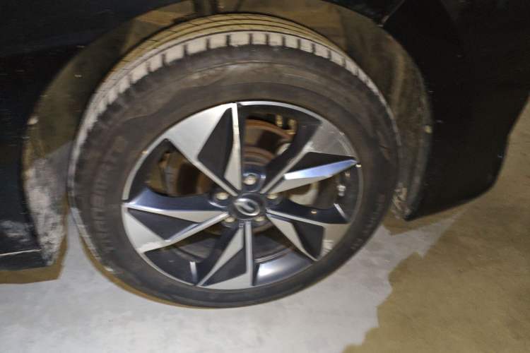 Used GAC Trumpchi M6 2021 PRO 270T DCT Luxury Edition
