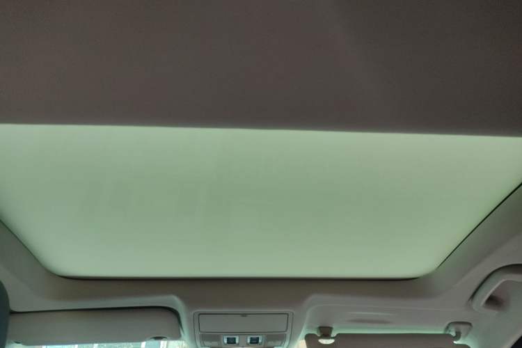 Used Jaguar XE 2015 2.0T 200 PS R-Sport
