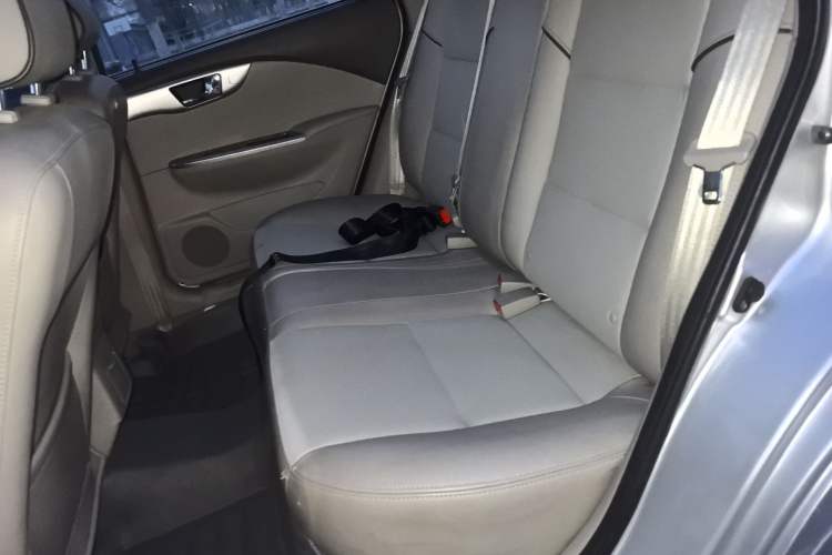 Used Buick Excelle 2015 1.5L Automatic Classic Model
