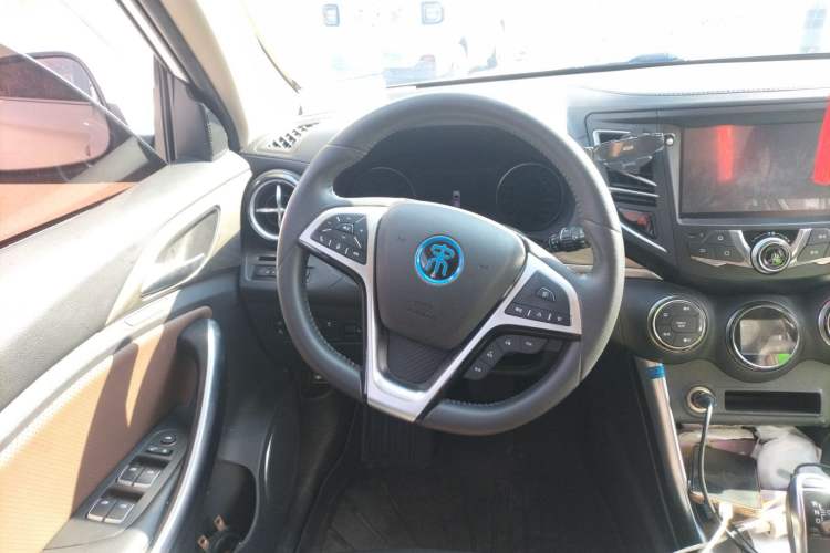 Used BYD Song New Energy 2017 Song DM 1.5TID All-Wheel Drive Luxury Model