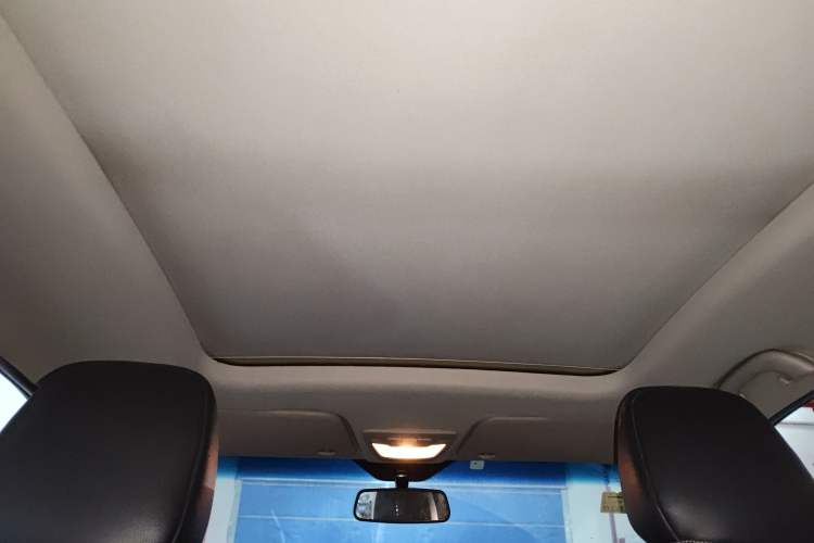 Used Baojun 510 2017 1.5L Automatic Luxury Model Headliner