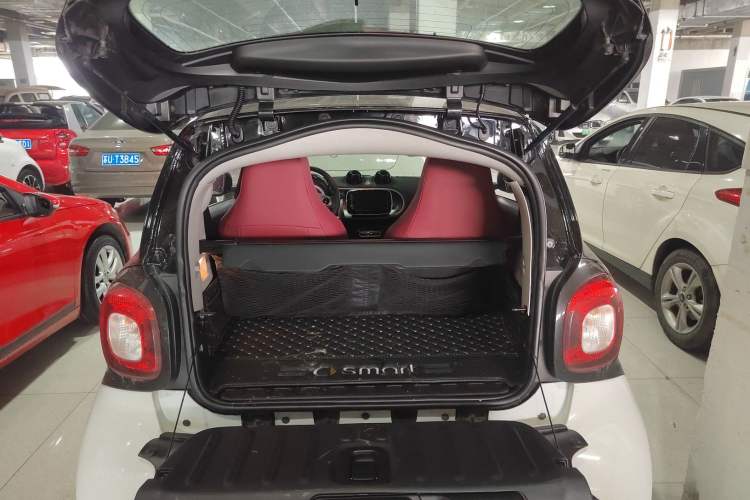 Used smart fortwo 2018 1.0L 52kW Hardtop Passion Edition China V Standard Trunk
