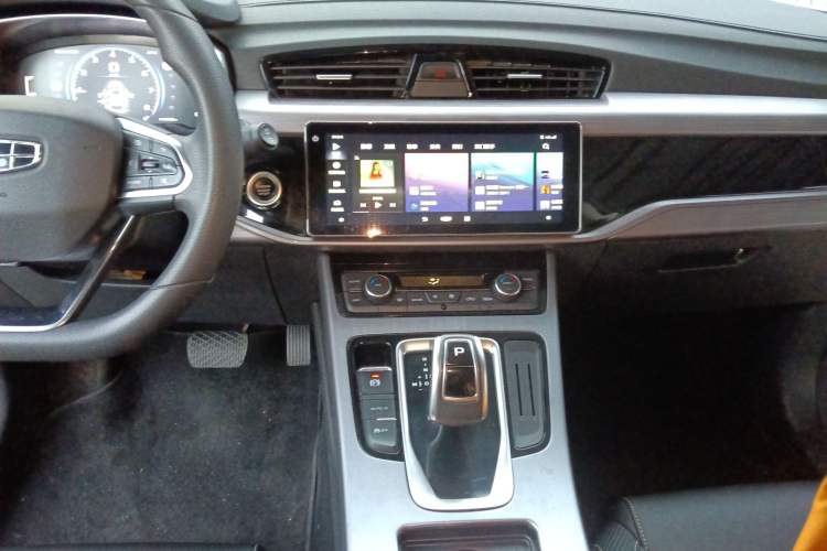 Used Geely Auto Emgrand X7 Sport 2021 1.8TD DCT Two-Wheel Drive Asian Games Comfort Edition