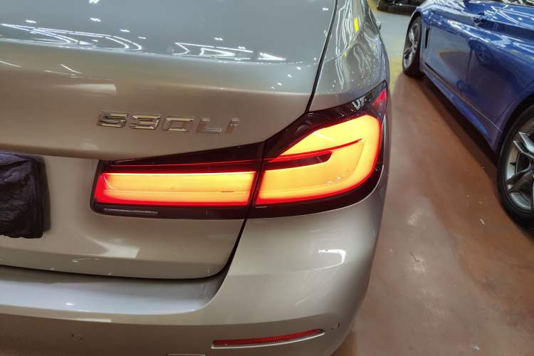 Used BMW 5 Series 2021 530Li Leading Luxury Package