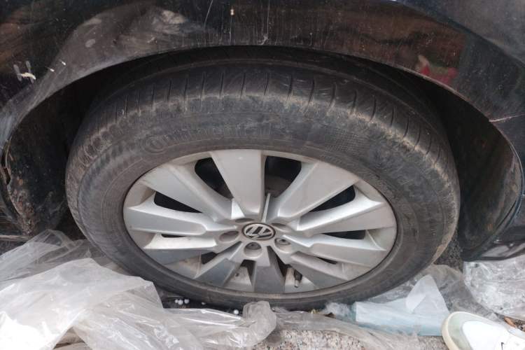 Used Volkswagen Lavida 2013 Restyled Classic 1.6L Automatic Comfort Edition