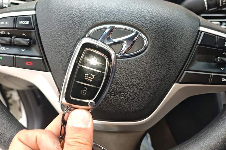 Used Hyundai Elantra (6th Generation / Lingdong) 2016 1.6L Automatic ZhiXuan – Elite Version