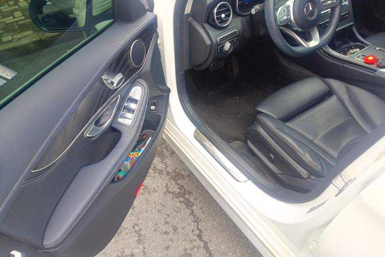 Used Mercedes-Benz C-Class 2020 Updated C 200 L Fashion Edition Driver Seat