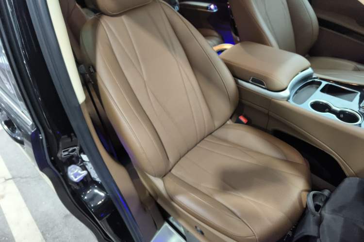 Used Mercedes-Benz Vito 2024 2.0T Business Version 7 Seats
