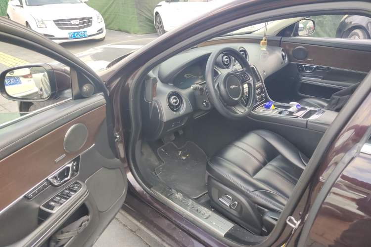 Used Jaguar XJ 2015 XJL 3.0 SC Elegant Business 80th Anniversary Limited Edition
