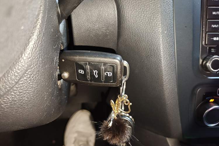 Used Volkswagen Sagitar 2014 Revised Version 1.4TSI Automatic Luxury Edition Interior 1