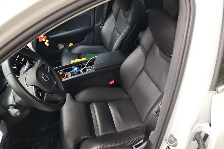 Used Volvo S60 2021 T4 Zhiyuan Luxury Edition
