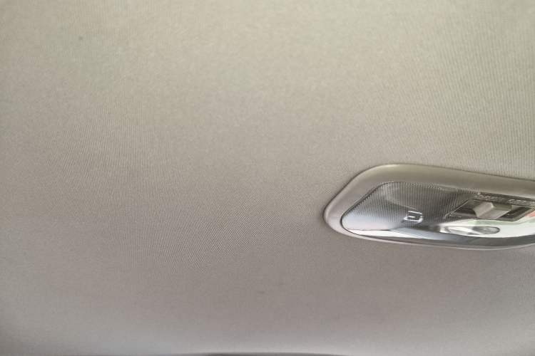 Used Geely Auto Classic Emgrand 2013 Hatchback 1.5L Manual Entry-Level Model
