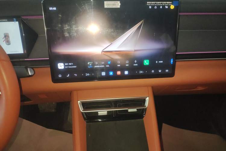 Used BYD Tang L 2025 DM 175KM Drone Player Edition Audio And AC Panel